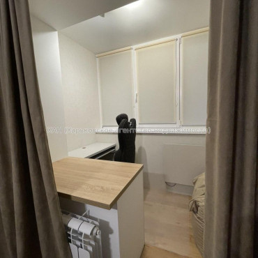 Продам квартиру, Науки просп. , 3 кім., 68 м², евроремонт 