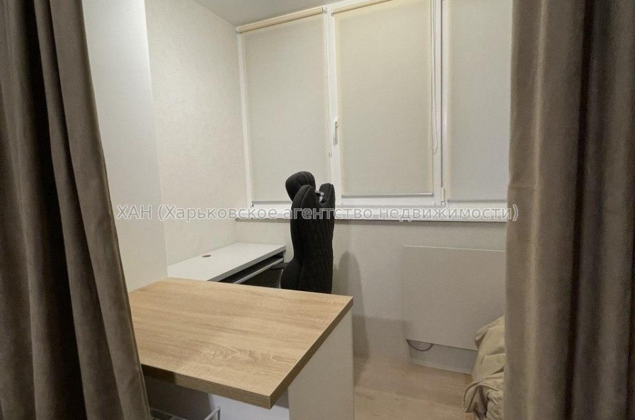 Продам квартиру, Науки просп. , 3 кім., 68 м², евроремонт 