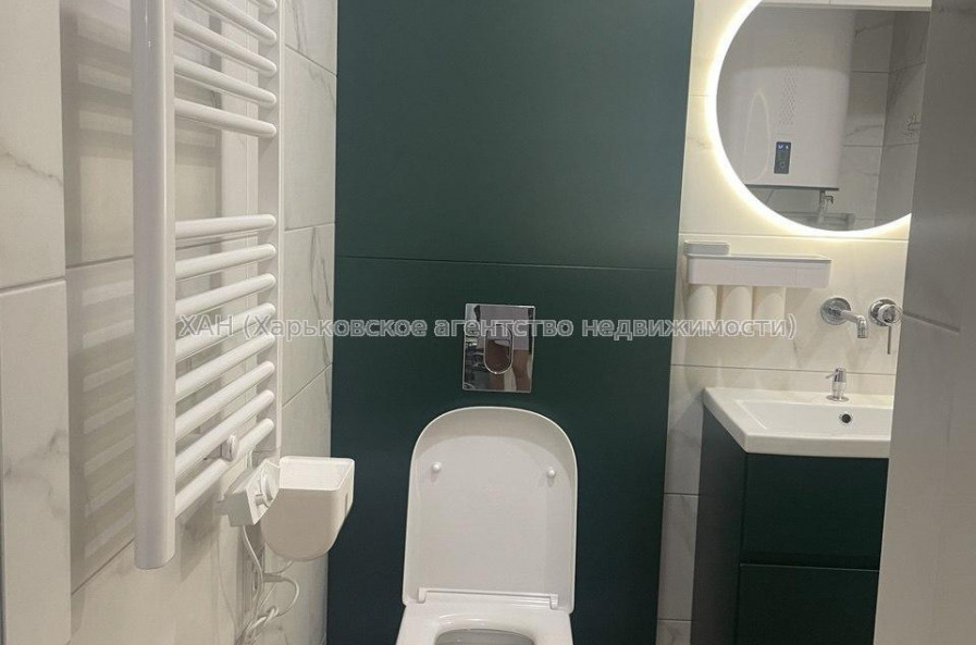 Продам квартиру, Науки просп. , 3 кім., 68 м², евроремонт 