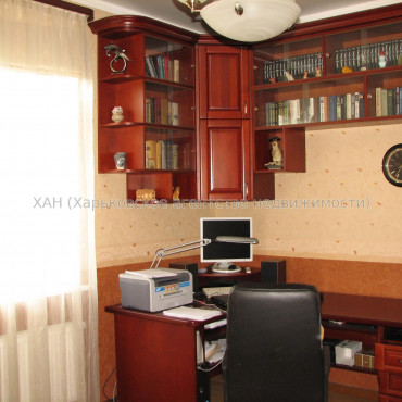 Продам дом, Вокзальная ул. , 239 м², 17 сот., капитальный ремонт 