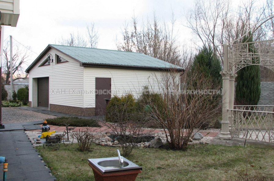 Продам дом, Вокзальная ул. , 239 м², 17 сот., капитальный ремонт 