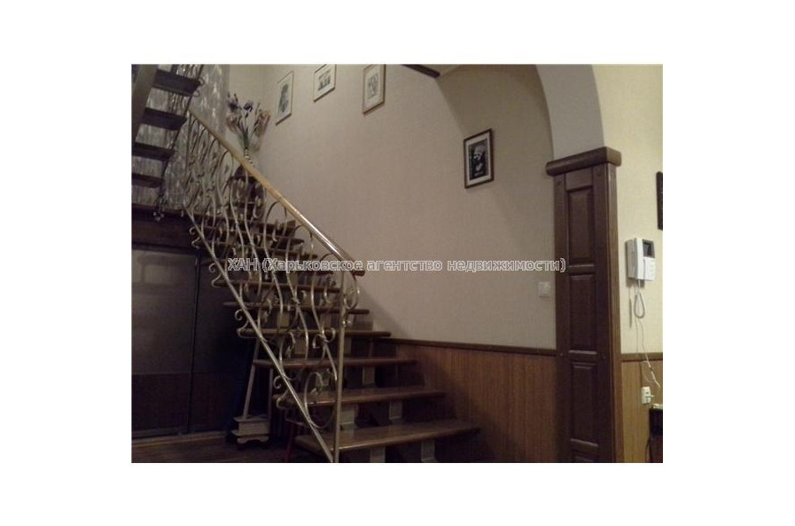 Продам дом, Вокзальная ул. , 239 м², 17 сот., капитальный ремонт 