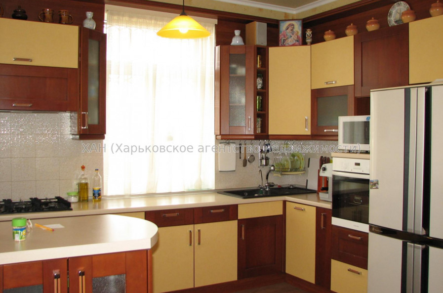 Продам дом, Вокзальная ул. , 239 м², 17 сот., капитальный ремонт 