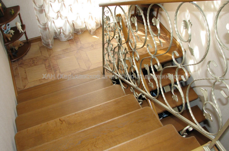 Продам дом, Вокзальная ул. , 239 м², 17 сот., капитальный ремонт 