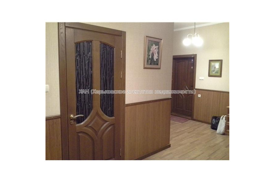 Продам дом, Вокзальная ул. , 239 м², 17 сот., капитальный ремонт 