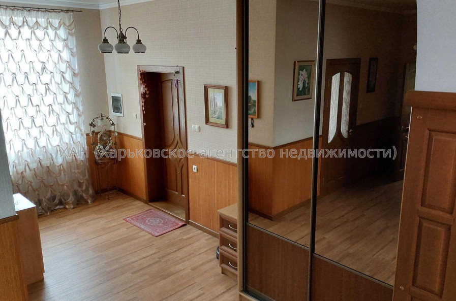 Продам дом, Вокзальная ул. , 239 м², 17 сот., капитальный ремонт 