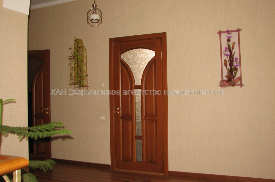 Продам дом, Вокзальная ул. , 239 м², 17 сот., капитальный ремонт 