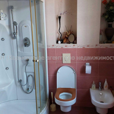 Продам дом, Вокзальная ул. , 239 м², 17 сот., капитальный ремонт 