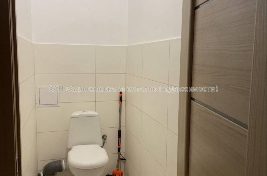 Продам квартиру, Мирная ул. , 2  ком., 80 м², евроремонт 