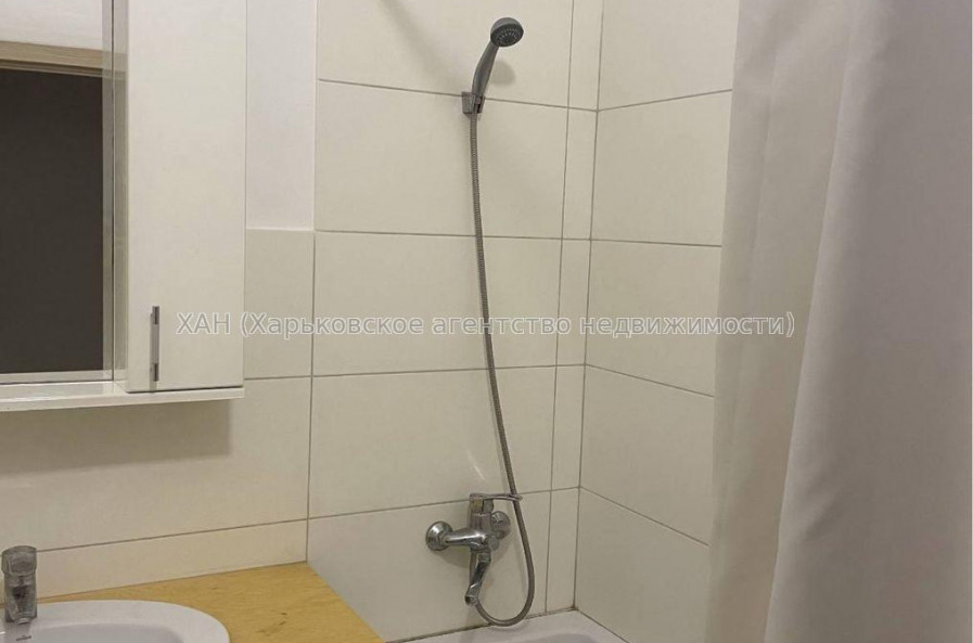 Продам квартиру, Мирная ул. , 2  ком., 80 м², евроремонт 