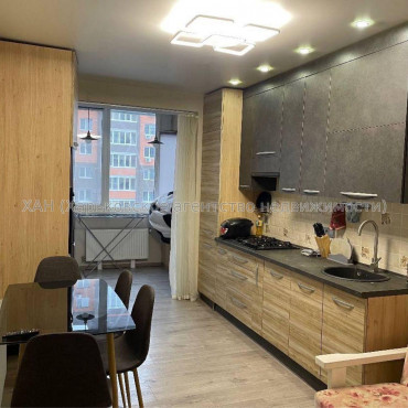 Продам квартиру, Мирная ул. , 1 кім., 45 м², евроремонт 