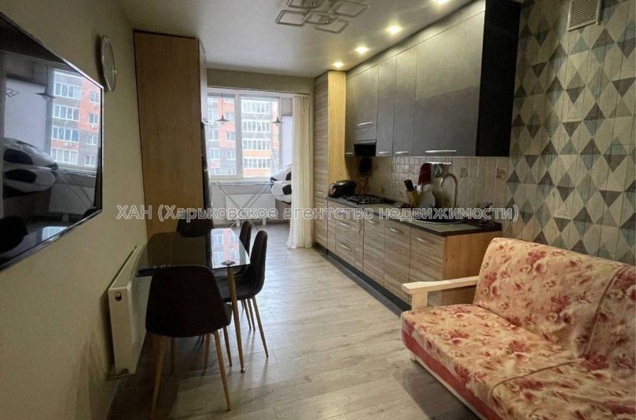 Продам квартиру, Мирная ул. , 1 кім., 45 м², евроремонт 