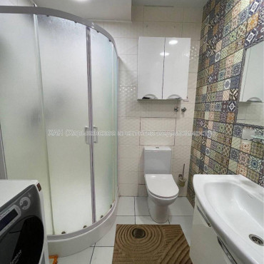 Продам квартиру, Мирная ул. , 1 кім., 45 м², евроремонт 