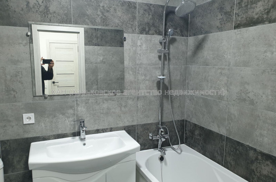 Продам квартиру, Пискуновский пер. , 1 кім., 45 м², капитальный ремонт 