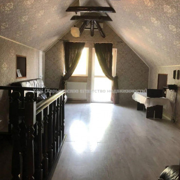 Продам дом, 150 м², 10 сот., капитальный ремонт 