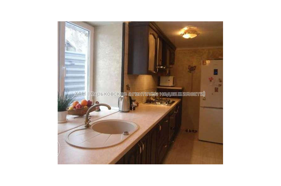 Продам дом, 150 м², 10 сот., капитальный ремонт 