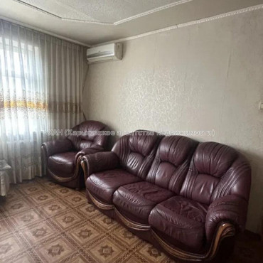 Продам квартиру, Юбилейный просп. , 2 кім., 47.10 м², косметический ремонт 