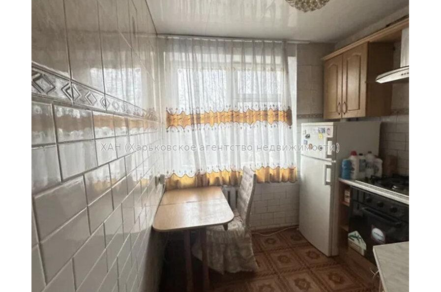 Продам квартиру, Юбилейный просп. , 2 кім., 47.10 м², косметический ремонт 
