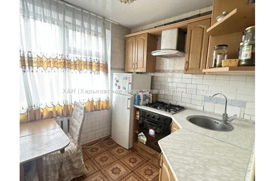 Продам квартиру, Юбилейный просп. , 2 кім., 47.10 м², косметический ремонт 