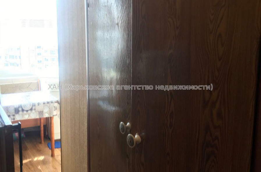 Продам квартиру, Победы просп. , 1 кім., 33 м², косметический ремонт 