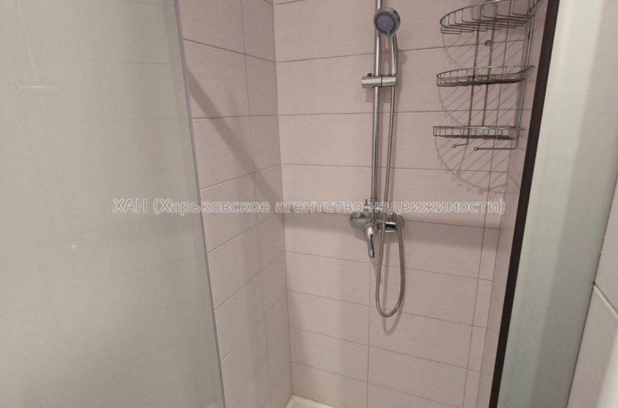 Продам квартиру, Науки просп. , 3 кім., 90 м², авторский дизайн 