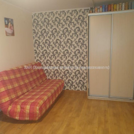 Продам квартиру, 23 Августа ул. , 1 кім., 32 м², капитальный ремонт