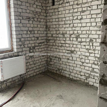 Продам квартиру, Мира ул. , 1 кім., 34.70 м², без внутренних работ 