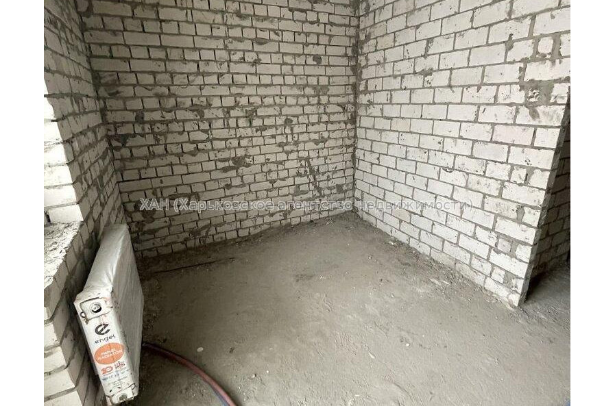 Продам квартиру, Мира ул. , 1 кім., 34.70 м², без внутренних работ 