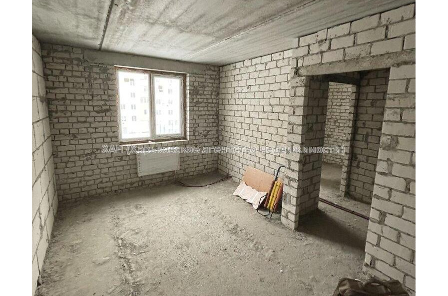 Продам квартиру, Мира ул. , 1 кім., 34.70 м², без внутренних работ 