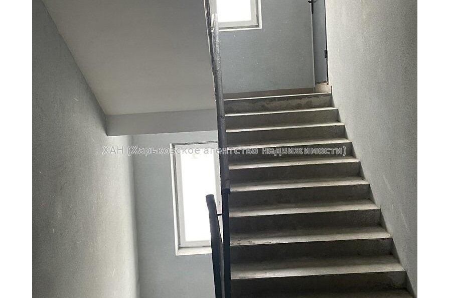 Продам квартиру, Мира ул. , 1 кім., 34.70 м², без внутренних работ 