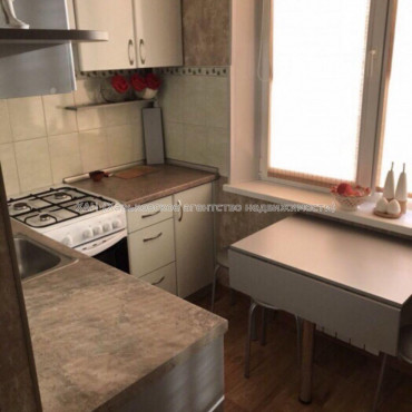 Сдам квартиру, Валентиновская ул. , 2  ком., 45 м², косметический ремонт 