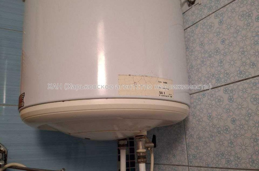 Продам квартиру, Деревянко ул. , 2  ком., 50 м², косметический ремонт 