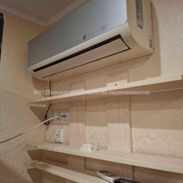 Продам квартиру, Деревянко ул. , 2  ком., 50 м², косметический ремонт 