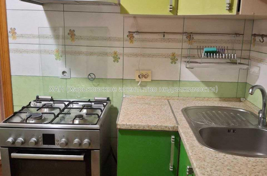 Продам квартиру, Деревянко ул. , 2  ком., 50 м², косметический ремонт 