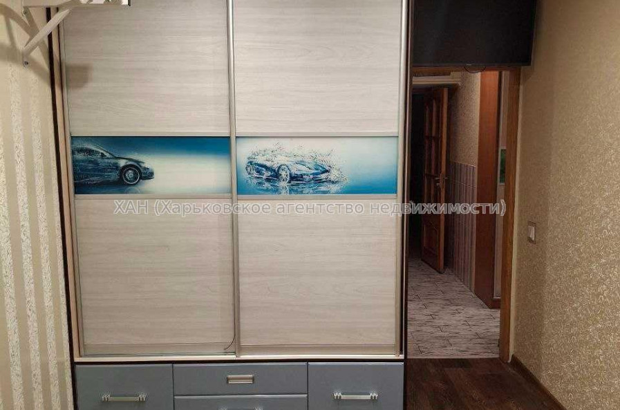 Продам квартиру, Деревянко ул. , 2  ком., 50 м², косметический ремонт 