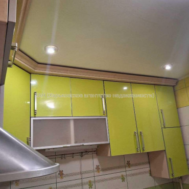 Продам квартиру, Деревянко ул. , 2  ком., 50 м², косметический ремонт 