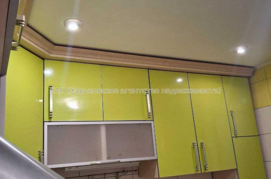 Продам квартиру, Деревянко ул. , 2  ком., 50 м², косметический ремонт 