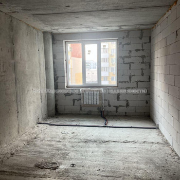 Продам квартиру, Гвардейцев Широнинцев ул. , 2  ком., 63.60 м², без внутренних работ 