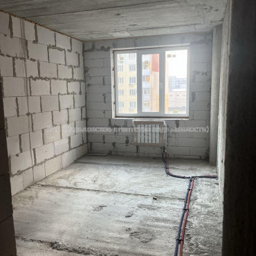 Продам квартиру, Гвардейцев Широнинцев ул. , 2  ком., 63.60 м², без внутренних работ 