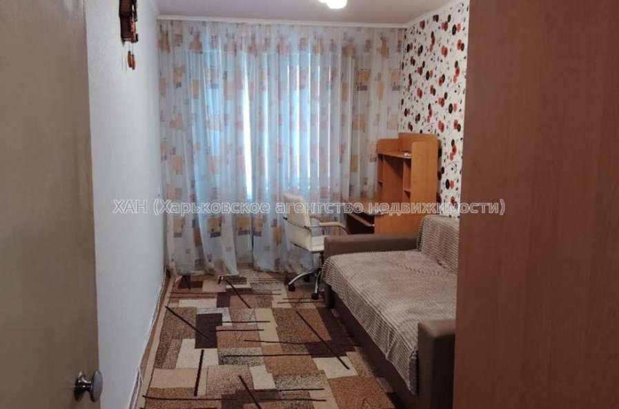 Продам квартиру, Ньютона ул. , 2 кім., 47 м², косметический ремонт 