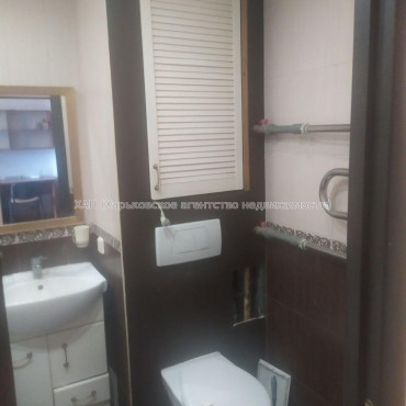 Здам квартиру, Защитников Неба ул. , 46В , 1 кім., 38 м², капитальный ремонт 