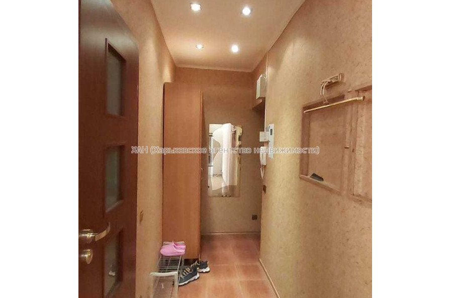 Здам квартиру, Науки просп. , 24 , 1 кім., 30 м², капитальный ремонт 