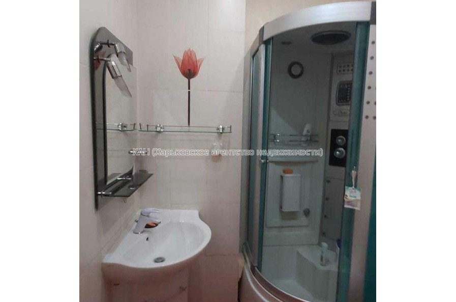 Здам квартиру, Науки просп. , 24 , 1 кім., 30 м², капитальный ремонт 