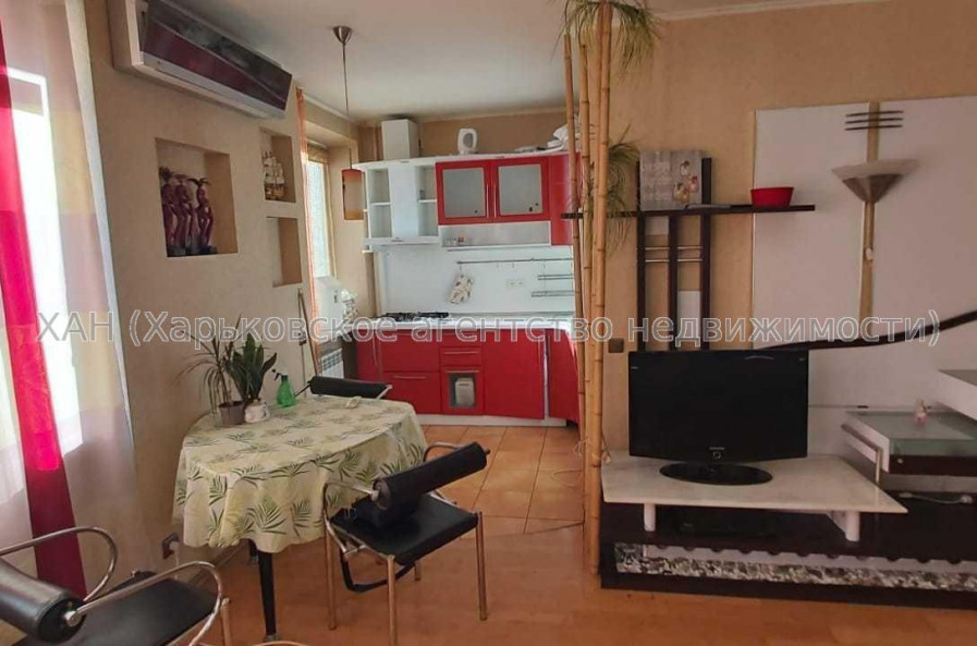 Здам квартиру, Науки просп. , 24 , 1 кім., 30 м², капитальный ремонт 