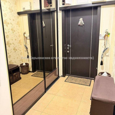 Продам квартиру, Победы просп. , 2  ком., 79.60 м², евроремонт 