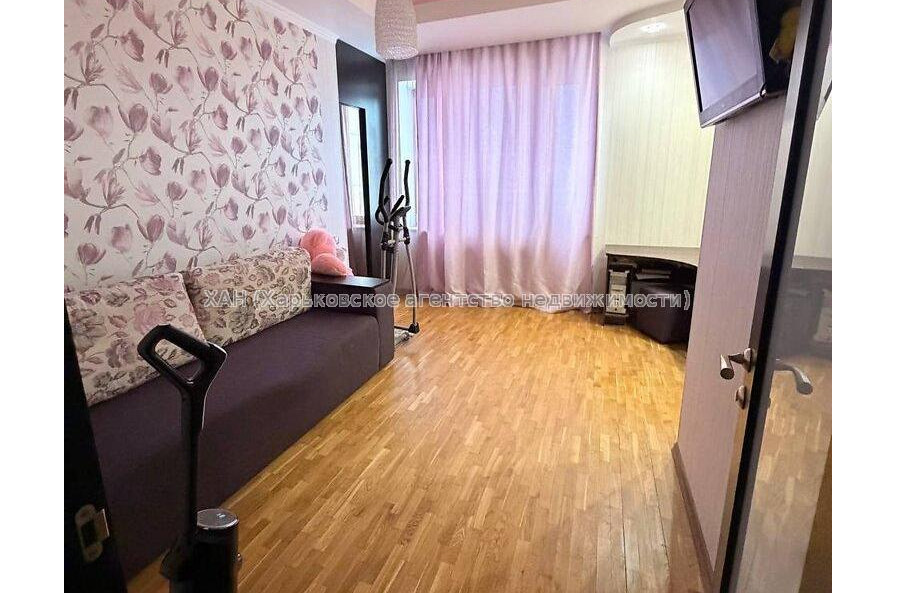 Продам квартиру, Победы просп. , 2  ком., 79.60 м², евроремонт 