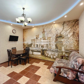 Продам квартиру, Науки просп. , 3  ком., 90 м², авторский дизайн