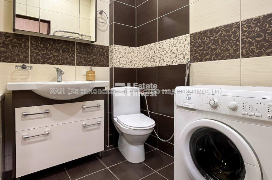 Продам квартиру, Науки просп. , 3  ком., 90 м², авторский дизайн 