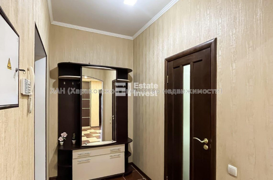 Продам квартиру, Науки просп. , 3  ком., 90 м², авторский дизайн 