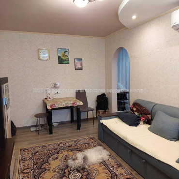 Продам квартиру, Дмитрия Коцюбайло ул. , 2 кім., 45 м², капитальный ремонт 